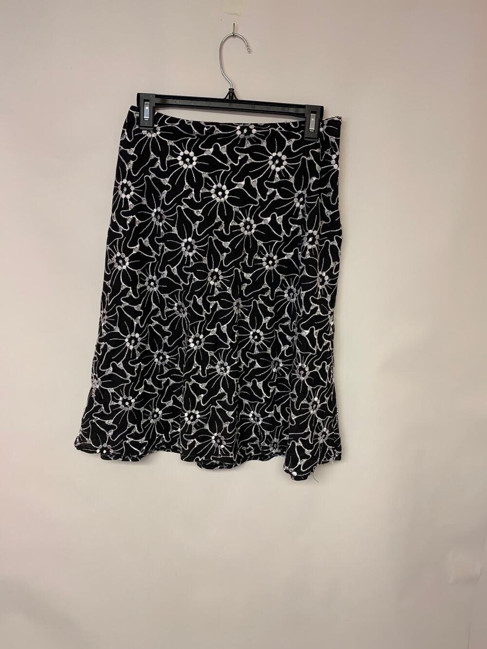 White House Black Market Skirt Black Eyelet A-line Dark Cottagecore Womens SZ 14
